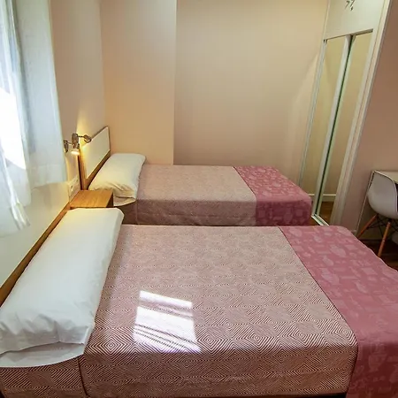 Πανσιόν Tajo Internacional Alcántara