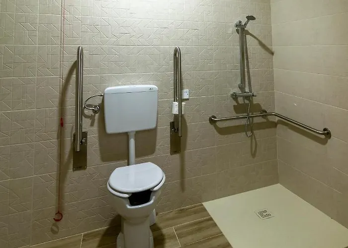 Tajo Internacional Pensión Alcántara